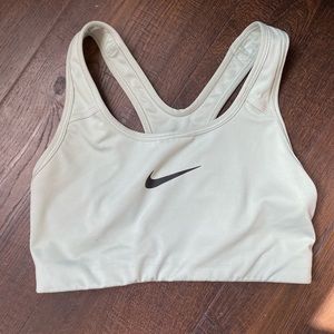 NIKE SPORTSBRA